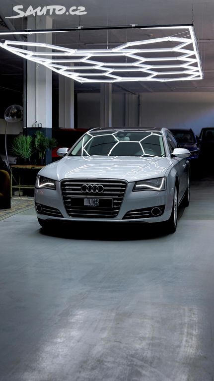 Audi A8, A8 Sline servis 1majitel
